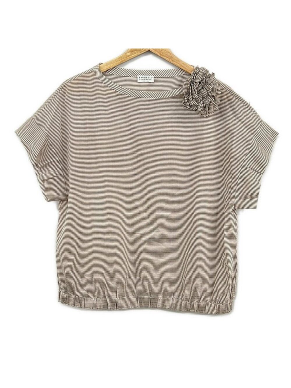 Brunello Cucinelli Short Sleeve Top White Brown Border with Corsage Brooch M